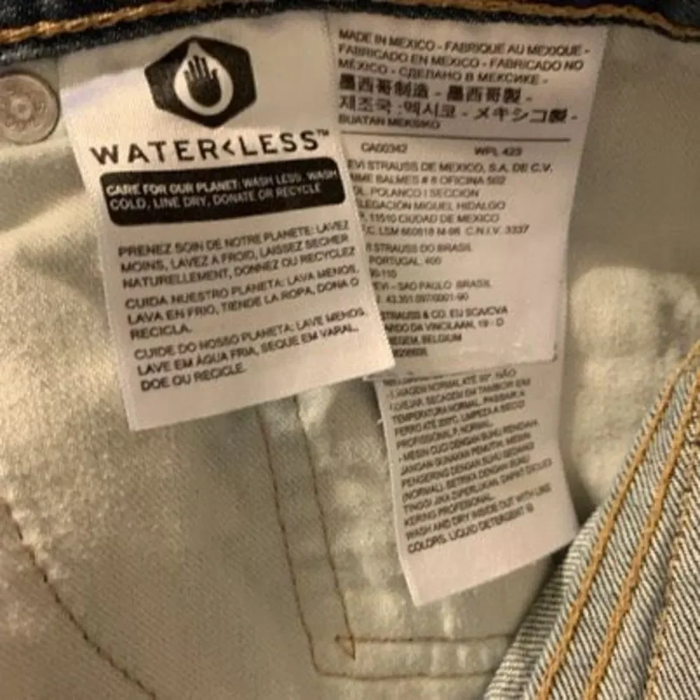 Levi’s 559 Size 38x32 Relaxed Straight Jeans